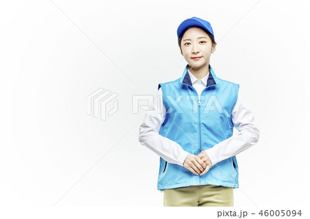 宅配便 配達員 女性 46005094