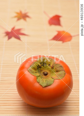 秋の味覚 美味しい柿 秋の味覚 美味しい柿 46013936