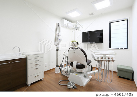 新築歯医者の診療室 個室 46017408
