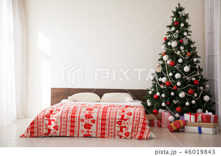 Christmas tree with presents lights new year Garland 46019843