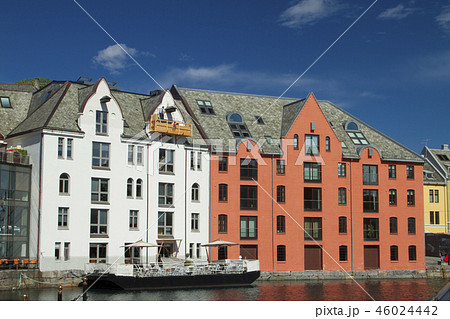 Alesund is a city in Norway. Alesund is a city in Norway. 46024442