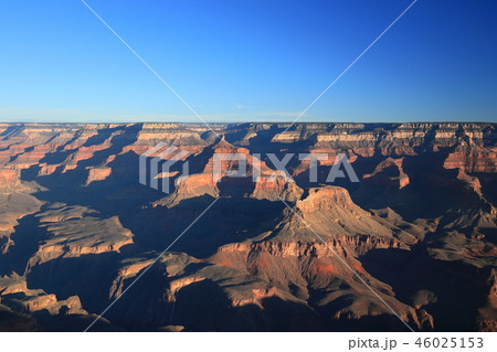 グランドキャニオン Yavapai Point からの朝の景色 46025153