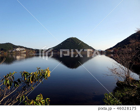 飯盛山と藺牟田池(ラムサ－ル条約登録湿地） 46028175