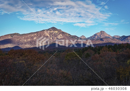 早朝の八ヶ岳 甲斐大泉からの風景 早朝の八ヶ岳 甲斐大泉からの風景 46030308