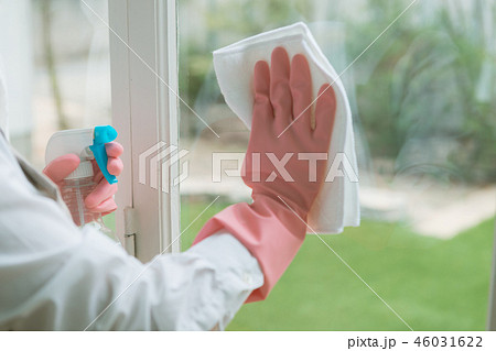 Housework Housework 46031622