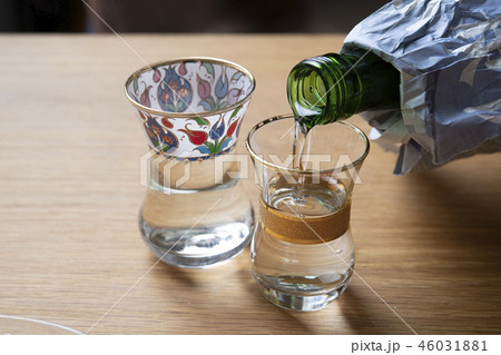 日本酒の新聞紙シリーズ 日本酒の新聞紙シリーズ 46031881