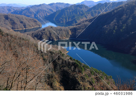 初冬の田子倉湖 福島・新潟県境 初冬の田子倉湖 福島・新潟県境 46031986