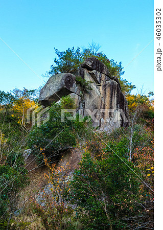 合格祈岩の紅葉　【大分県中津市裏耶馬渓】 46035302