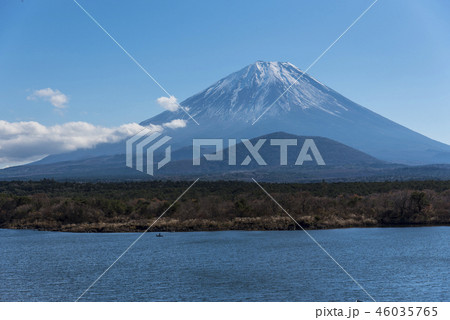 西湖と富士山 46035765