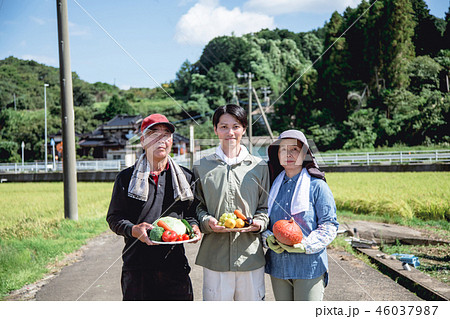 農業 家族 農業 家族 46037987