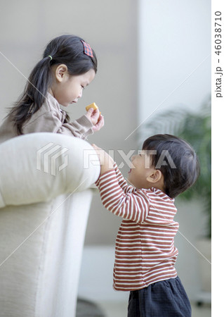 友達 友人 女の子 46038710