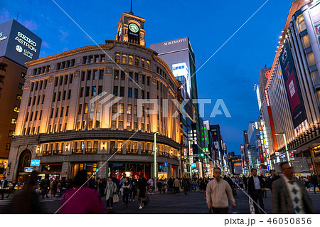 《東京都》銀座の夜景・歩行者天国 《東京都》銀座の夜景・歩行者天国 46050856
