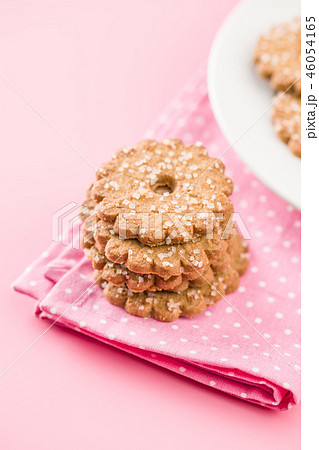 Christmas biscuits with sugar crystals. 46054165