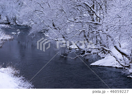 冬の川　秋田・森吉 46059227