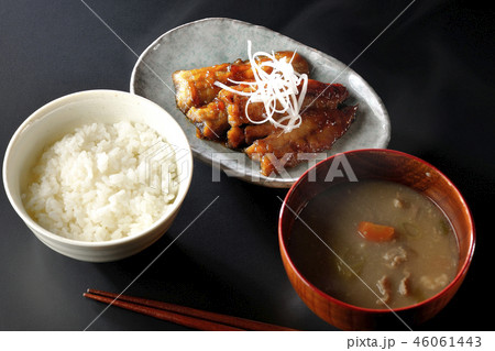 秋刀魚の蒲焼き定食（湯気あり） 46061443