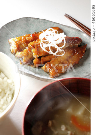 秋刀魚の蒲焼き定食（湯気あり） 46061698