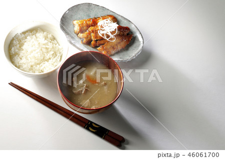 秋刀魚の蒲焼き定食（湯気あり） 46061700