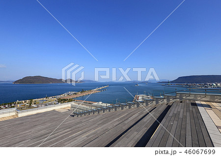 サンポート高松から見る高松港と備讃瀬戸 サンポート高松から見る高松港と備讃瀬戸 46067699