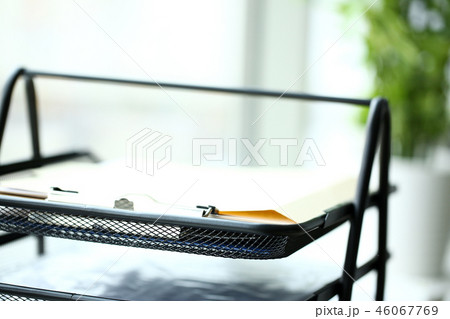 Black metallic multilevel office document tray 46067769