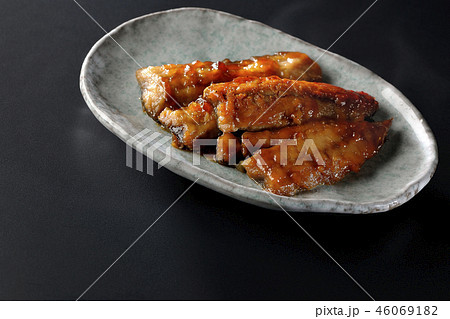 秋刀魚の蒲焼き(湯気あり) 秋刀魚の蒲焼き(湯気あり) 46069182