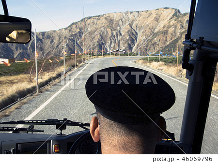 バスの運転手 46069796