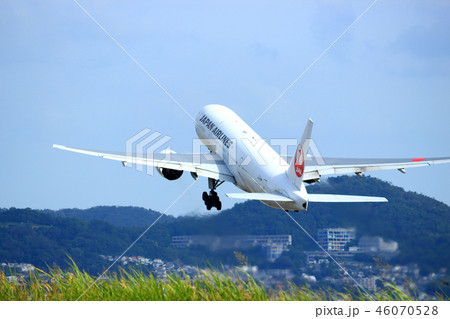 大阪国際空港 飛行機 離陸 大阪国際空港 飛行機 離陸 46070528