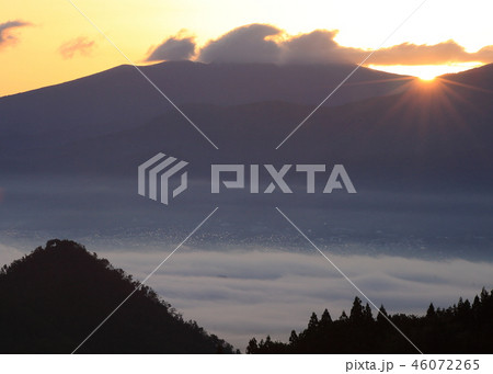 蔵王連峰の日の出 46072265
