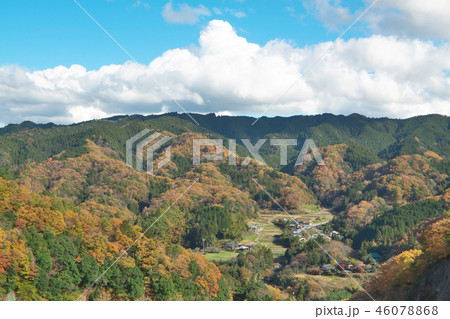 山間の集落 46078868