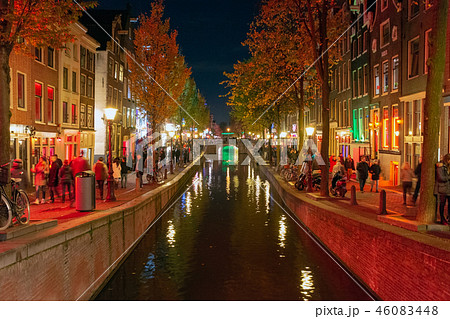 オランダ・アムステルダムのレッドライト・ディストリクト 46083448