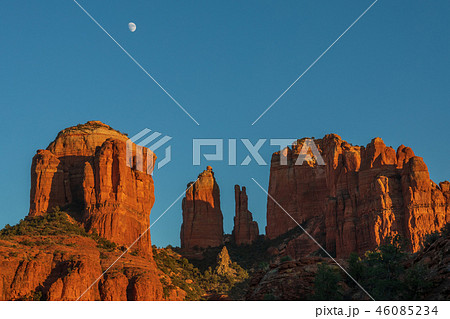 Moon Over Cathedral rock 46085234