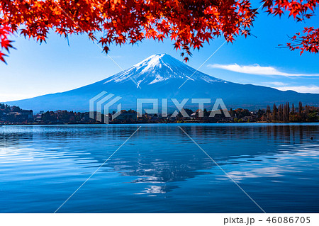 《山梨県》富士山と紅葉 《山梨県》富士山と紅葉 46086705