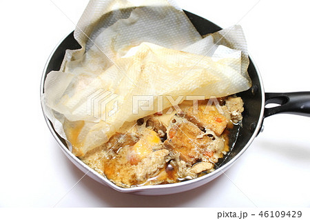 煮物 キッチンペーパーの落とし蓋 煮物 キッチンペーパーの落とし蓋 46109429