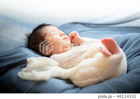 Newborn 46114332