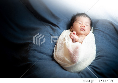 Newborn 46114391