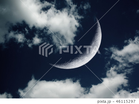 The moon in the night skyのイラスト素材 [46115297] - PIXTA