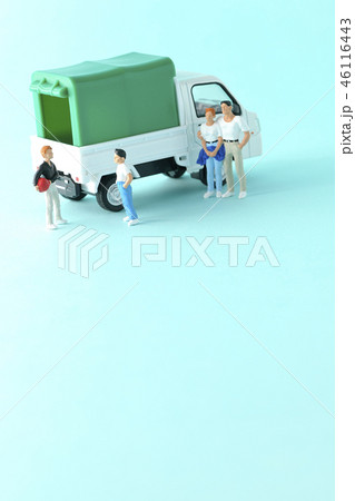 引越しの日 46116443