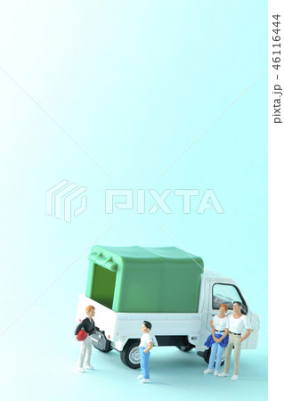 引越しの日 46116444