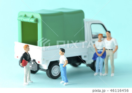 引越しの日 46116456