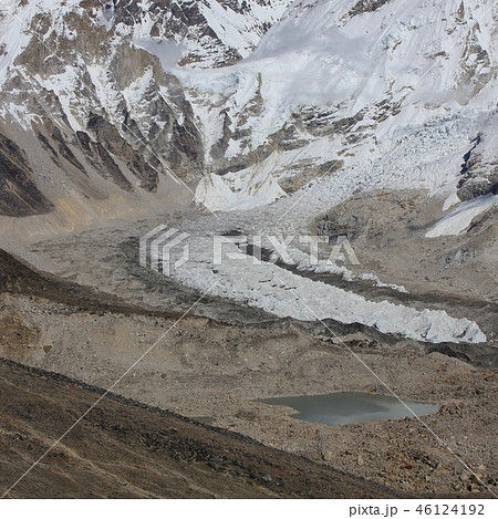 Curve of the Khumbu Glacier and Everest Base Camp. Curve of the Khumbu Glacier and Everest Base Camp. 46124192