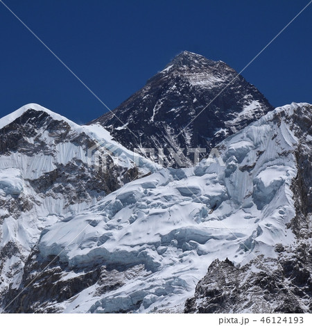 Peak of Mount Everest. 46124193