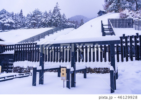 【神奈川県】箱根旧街道　箱根関所跡　雪化粧 46129928