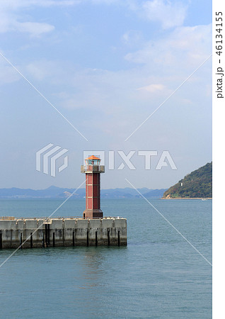 赤灯台と女木島 赤灯台と女木島 46134155
