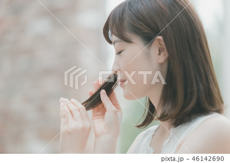 young woman young woman 46142690