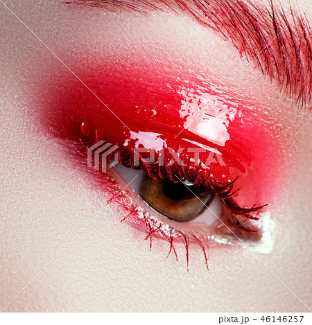 Beautiful girl. Beauty model. Fashion makeup. Body 46146257