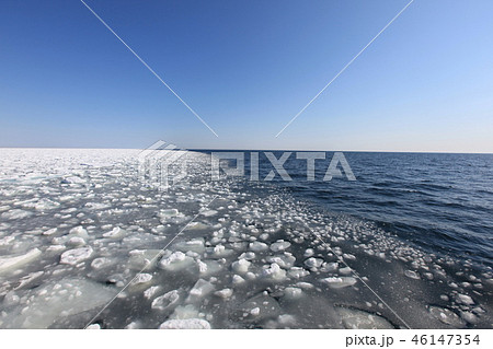 流氷の海～オホーツク海・紋別沖［Ｄ］ 46147354