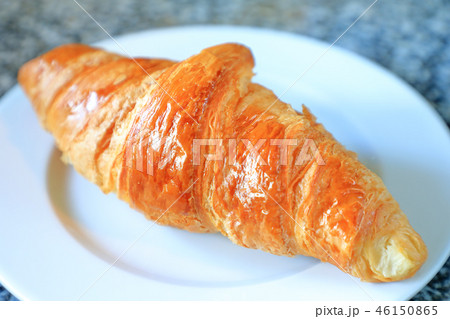 本場パリのクロワッサン 46150865