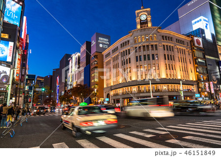 《東京都》銀座の夜景・歩行者天国 《東京都》銀座の夜景・歩行者天国 46151849