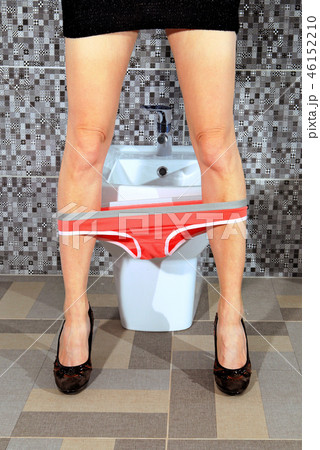 panties of woman which is toilet  46152210