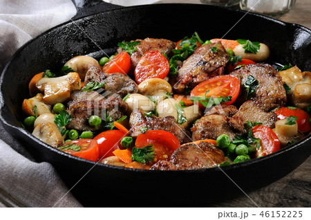 Chicken liver with vegetables Chicken liver with vegetables 46152225