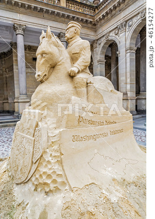 TGM Sand sculpture on Mill Colonnade, Karlovy Vary TGM Sand sculpture on Mill Colonnade, Karlovy Vary 46154277